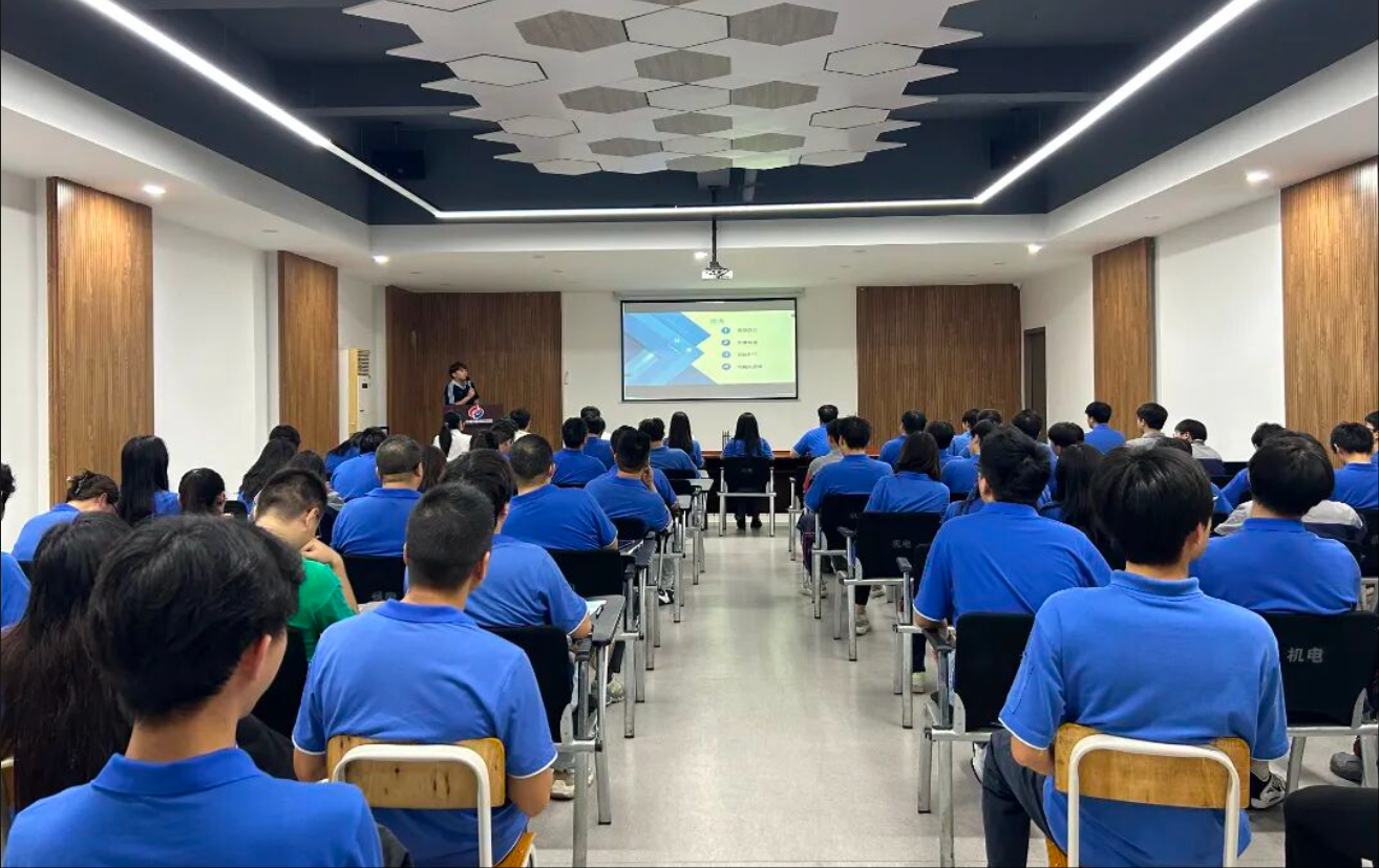 科技賦能?智領職場 —— 我司開展DeepSeek智能辦公技能專項培訓